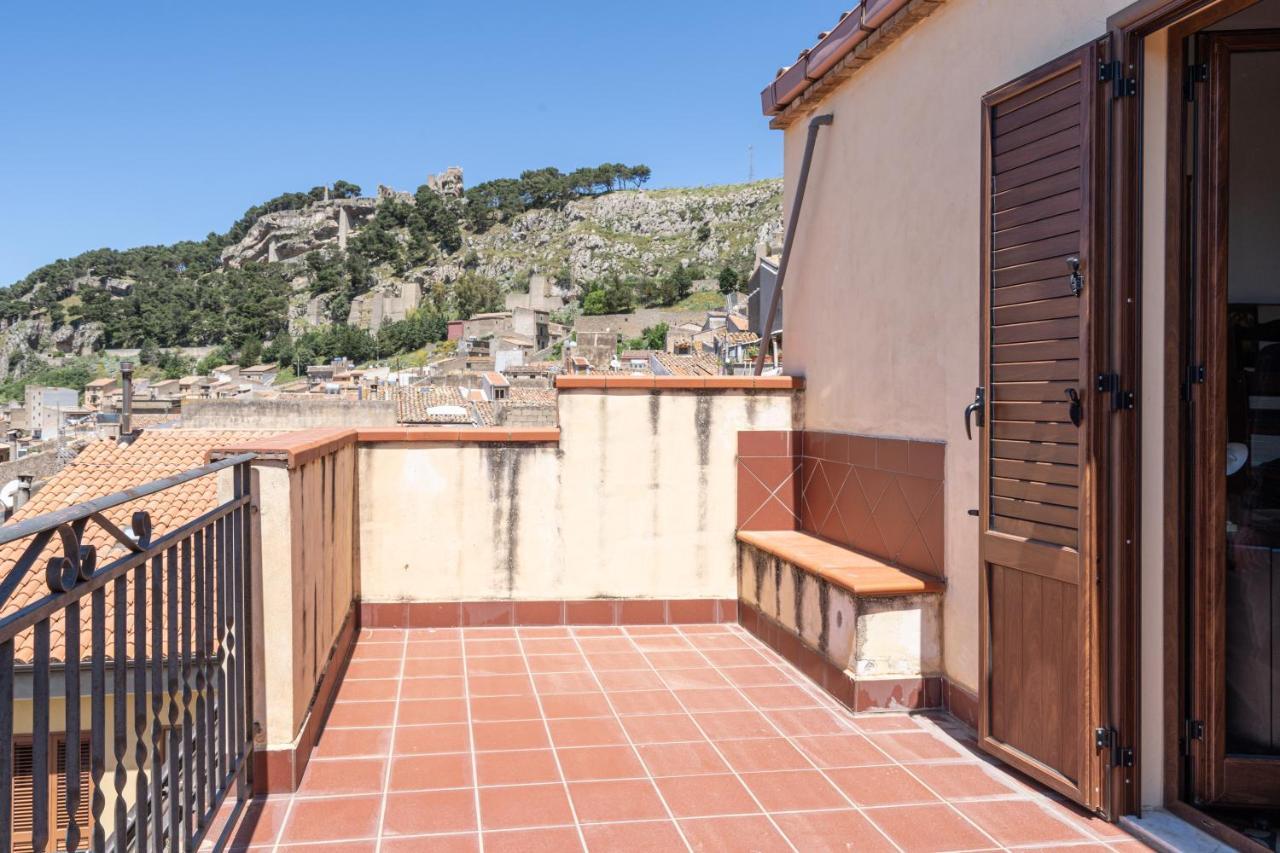 Вилла Casa Della Nonna Caltavuturo Экстерьер фото