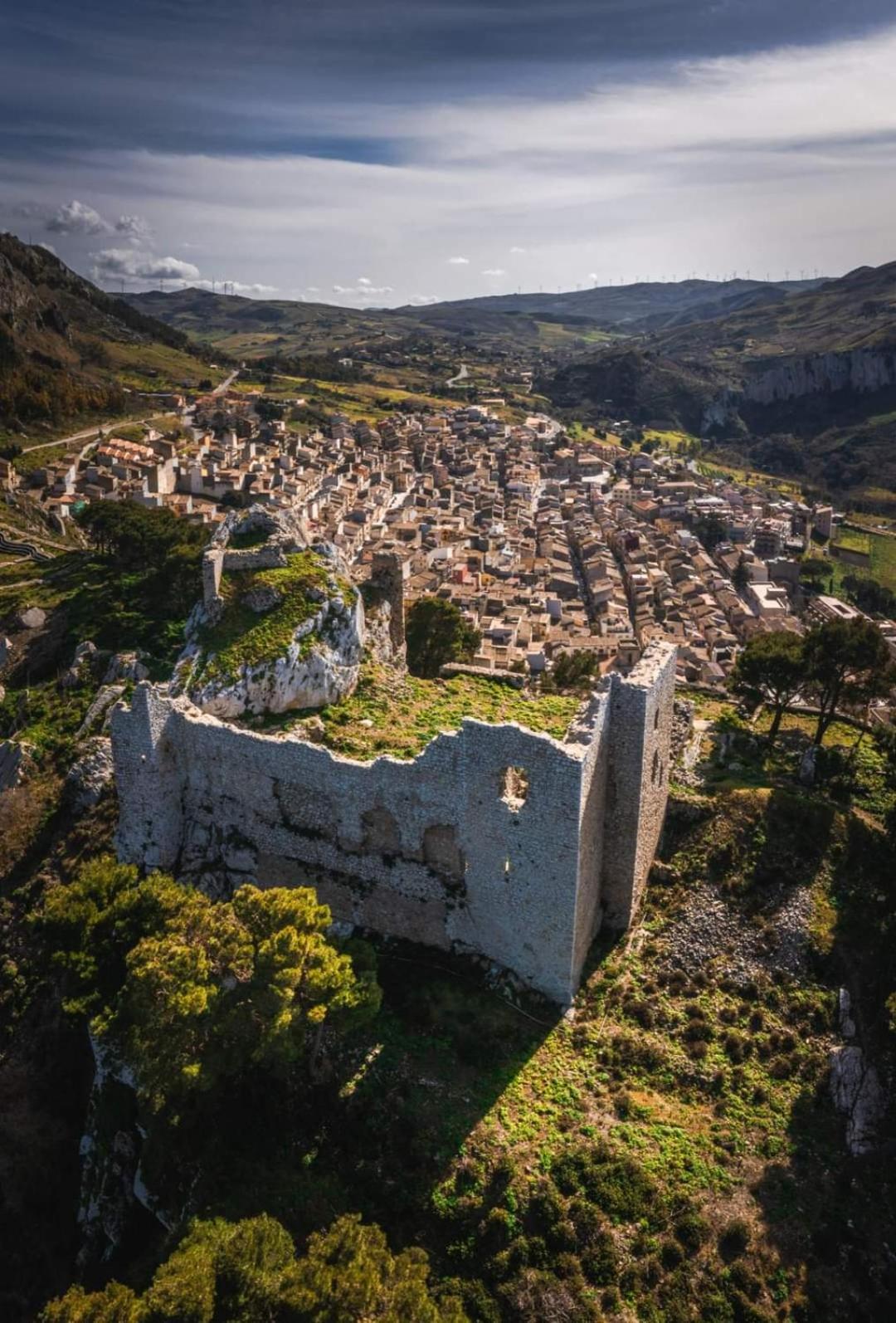 Вилла Casa Della Nonna Caltavuturo Экстерьер фото